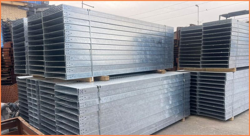 مزایای استفاده از سینی کابل گالوانیزه استاندارد در پروژه های صنعتی