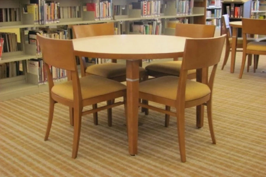 نامی ماندگار در تولید صندلی کتابخانه؛ بیش از نیم قرن تجربه