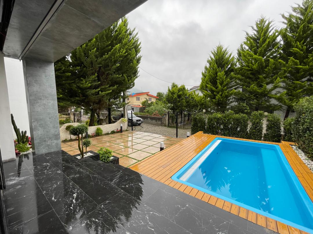 نصب استخر پیش ساخته فایبرگلاس سوییم پلاس تنها در سه روز!