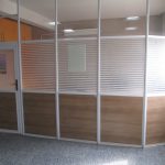 پارتیشن تک جداره کلاف آلومینیوم نمونه کار شده برای مشتری